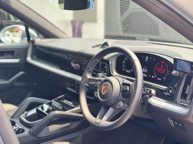 New 2025 Porsche CAYENNE Coupe 3.0 Full Spec - 4