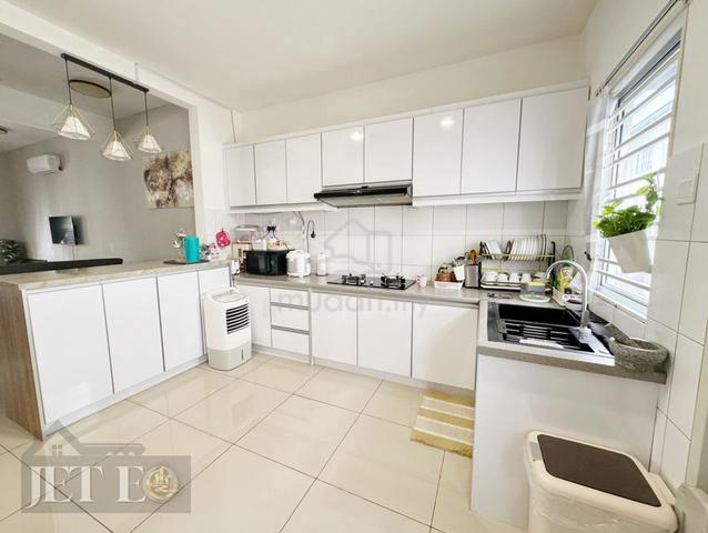 Bandar Rimbayu Livia Residence 1