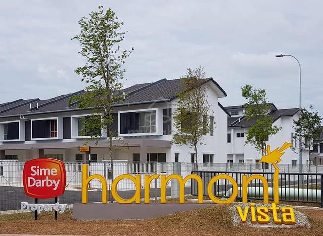 End lot bandar Universiti pagoh new house 1