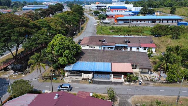 HOT AREA & BIG LAND Single Storey CONER Taman Selasih For Sale 1