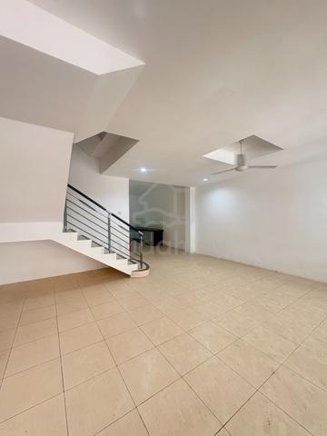 Taman Ipoh Impian - 3 Storey for Rent 1