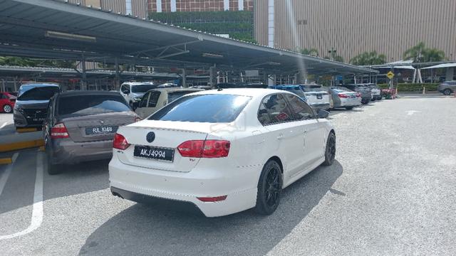 2015 Volkswagen JETTA 1.4 TSI (CKD) (A) - 5