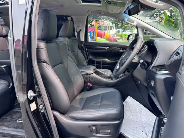 ON THE ROAD 2018 Toyota VELLFIRE 2.5 AGH30R (A) - 5