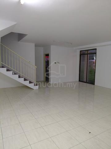 Kolombong Corner House for Sale 1