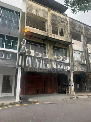 Prime 3 Storey Shoplot, Jalan Padungan, Kuching. 1