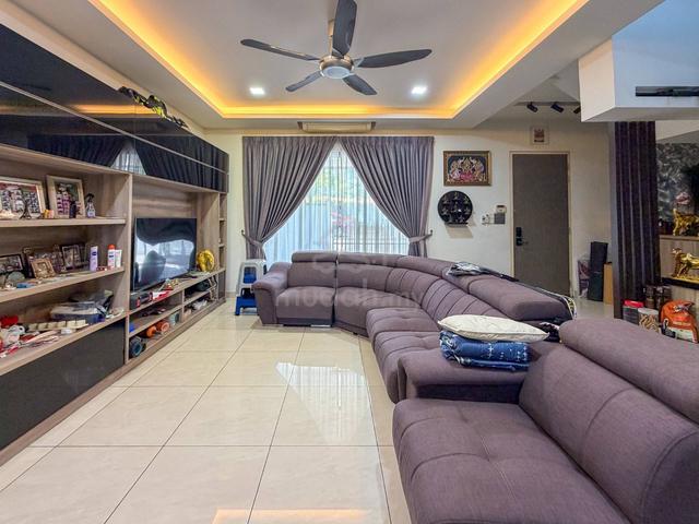 Renovated 3 Storey Andana Villa, Puchong Selangor 1