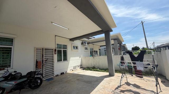 Best Buy! Freehold Semi-D with Huge Side Yard @ Bandar Permata Lunas 1