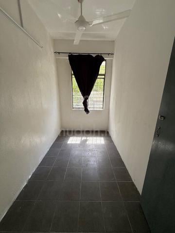 Sinsuran Bilik Sewa Tingkat 1 For Rent 1