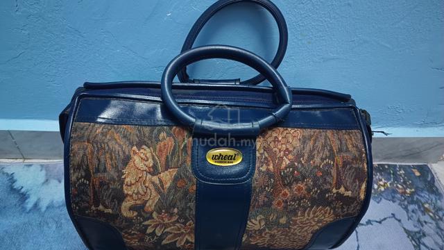 Carousel Image
