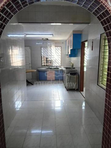 Single Storey House 3Bed 2Bath Partial Furnished @ Selesa Jaya Skudai 1