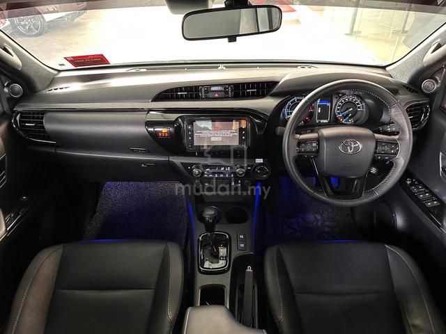 2023 Toyota HILUX 2.8 ROGUE WARRANTY NO OFF ROAD - 3