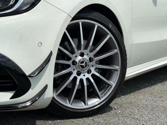 2018 Mercedes Benz A200 1.6 AMG LINE FACELIFT (A) - 5