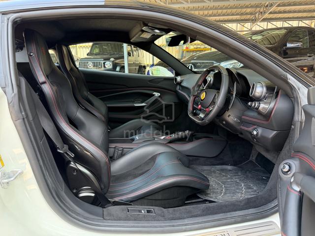 2021 Ferrari F8 Tributo 3.9 Carbon Seat Mileage 8k - 3