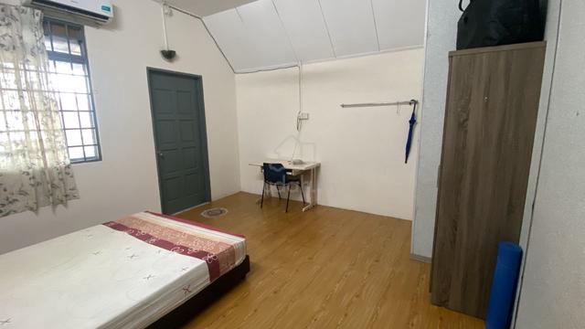tmn SRI bandar room for rent 1