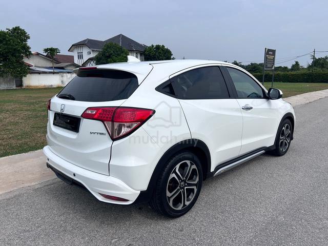 Honda Hr-V 1.8 V Tahun 2017  - 4