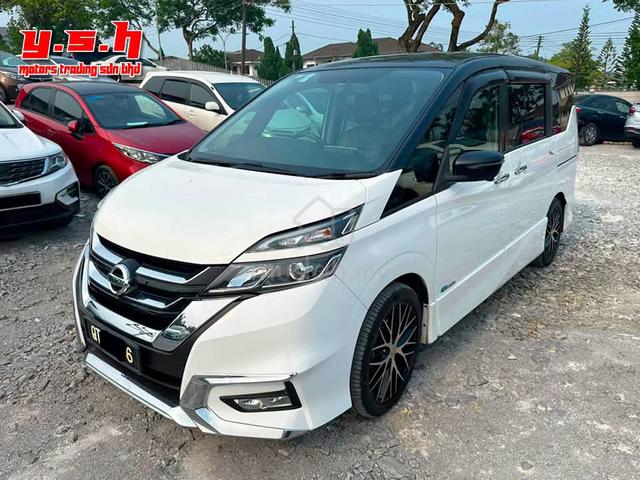 NISSAN Serena 2.0 CVT HWS S-hev auto 2019 - 2