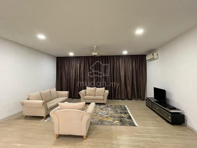 LakeFront Residence 1