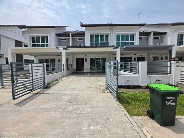 OPEN FACING ! Fully Reno ✔️ Fully Furnished ✔️ 1