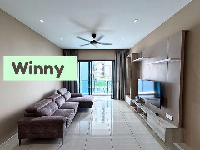 Queens Residences Q1 @ Queens Waterfront 1