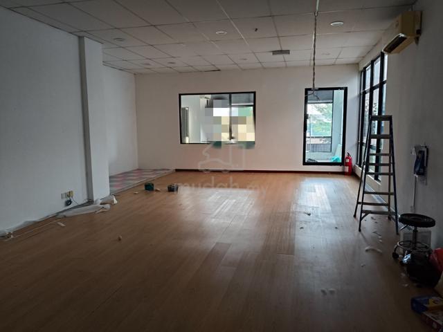First floor office for rent Bayuemas next to bukit tinggi klang 1