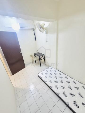 Small Room Georgetown All Female Unit near Komtar Macallum Ready Now 1