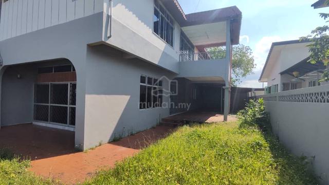 Alor Akar semi-d house fully furnished for rent. 2