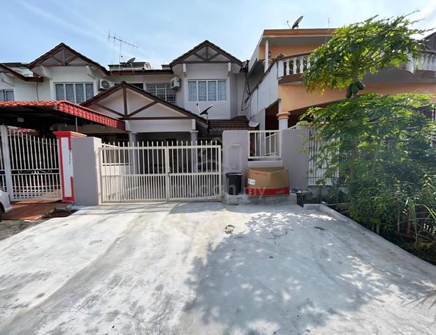 Renovated 2 Storey Terrace Taman Bukit Permai Kajang 1