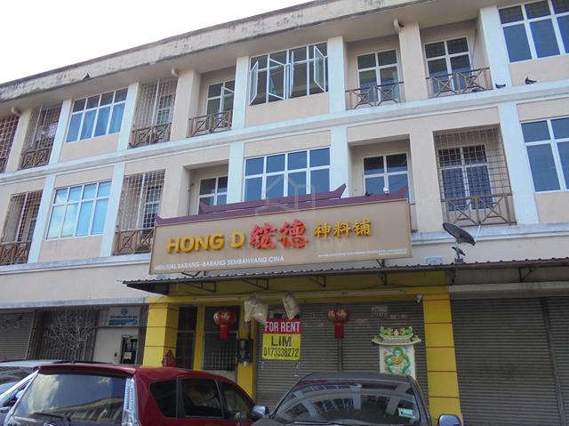 Shop Lot GF Untuk Disewa - Jalan Pusat Perniagaan Sungai Jelok, KAJANG 1