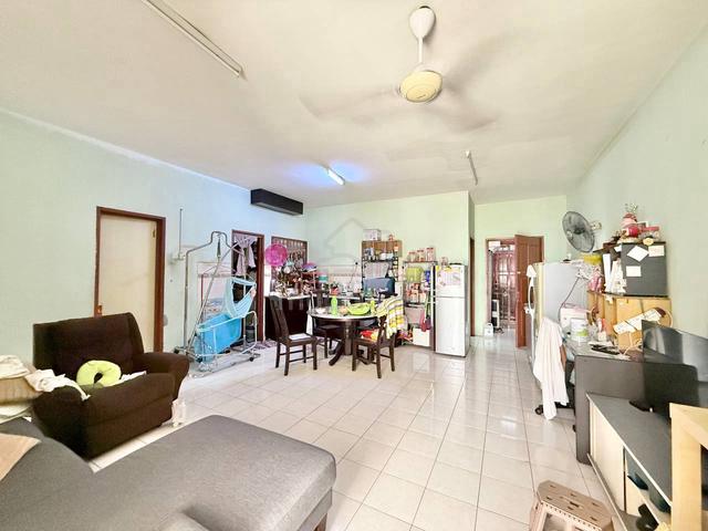 Bayu Puteri Apartment 1
