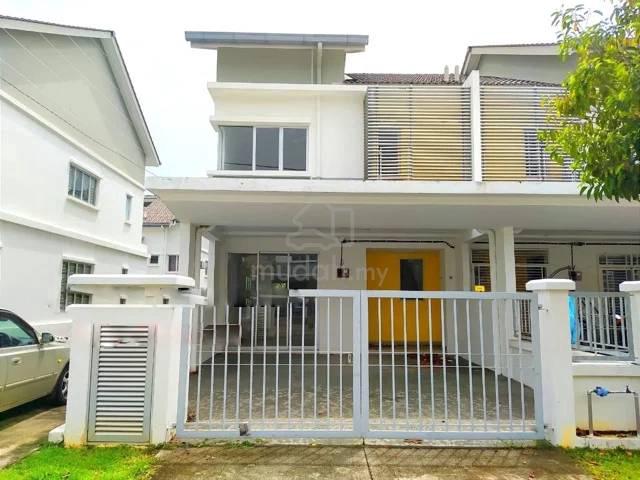 End Lot Double Storey House 1