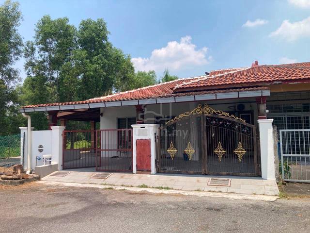[BIG LAND SIZE] Corner Lot Bandar Saujana Putra Kuala Langat 1