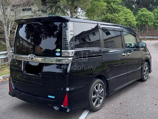 2019 Toyota VOXY 2.0 ZS KIRAMEKI II (A) - 3