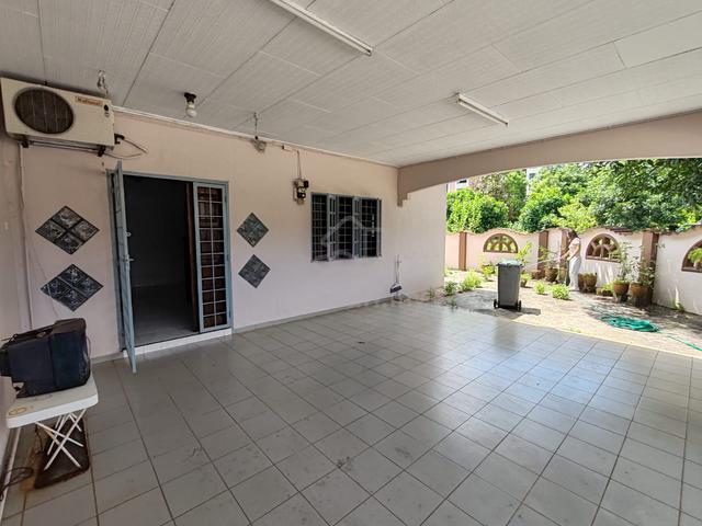 Bukit Beruang Corner Single Storey Terrace House For Rent 1