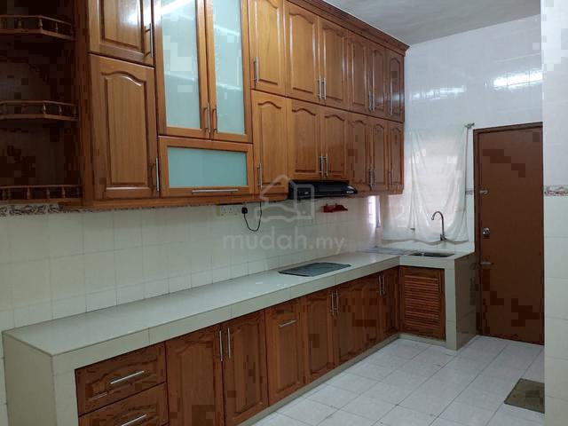 2 Storey Landed Taman Timah Dengkil🏠RENOVATED KITCHEN NEW CONDITION 1