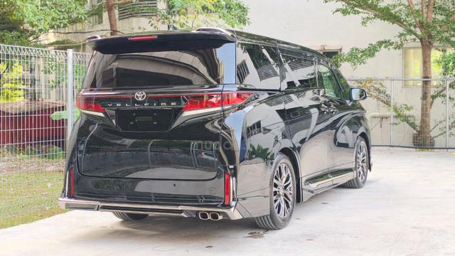 2025 Toyota Vellfire 2.4 Z Premier MPV - 4