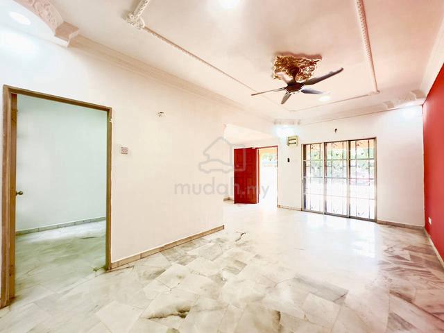 FACING OPEN Double Storey Taman Pinggiran USJ 3 Subang Jaya 4