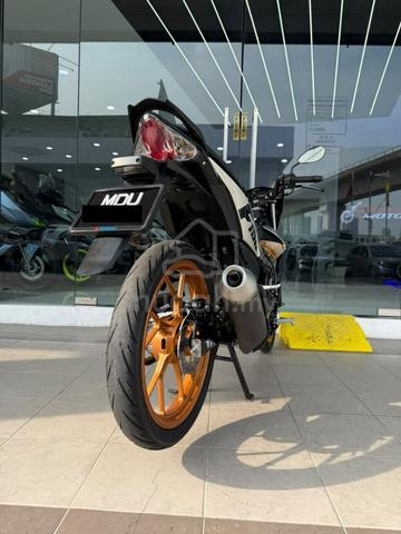 2023 Suzuki Raider 150 ( 11K KM ONLY ) Rare Unit ! - photo 4 of 10