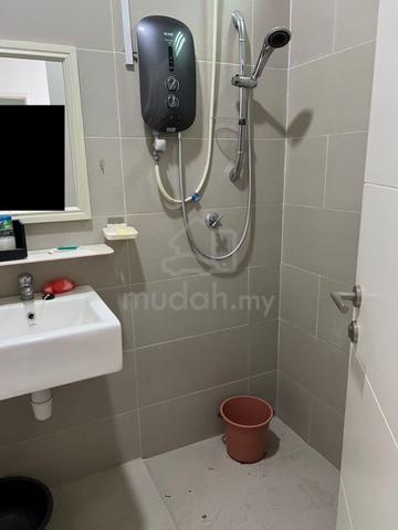 FOR SALE: Spacious Double Storey Home in Bandar Sri Sendayan 🏡 1