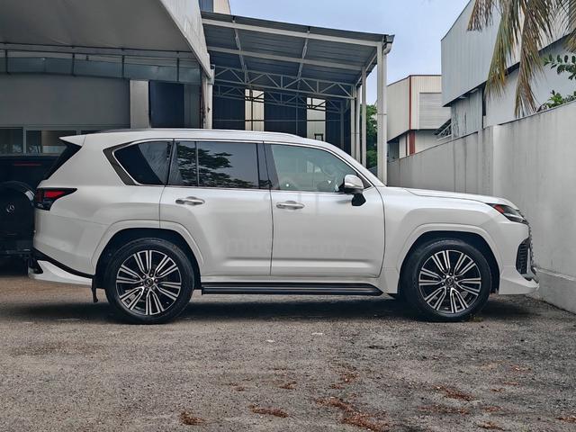 2023 Lexus LX600 3.5 V6 MODELLISTA MARK LEVINSON - 2