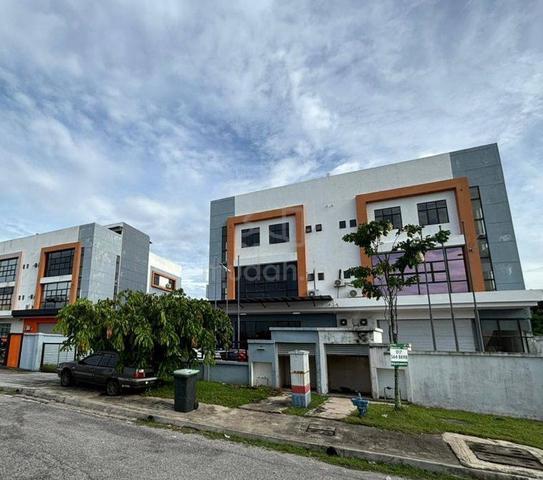 Corner 3 Storey Factory Bukit Jelutong  Shah Alam For Rent  1