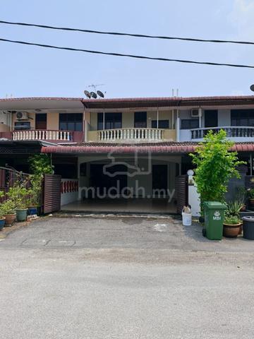 TAMAN DESA PENGKALAN 2Storey House For Rent Near Station18, Botani 1