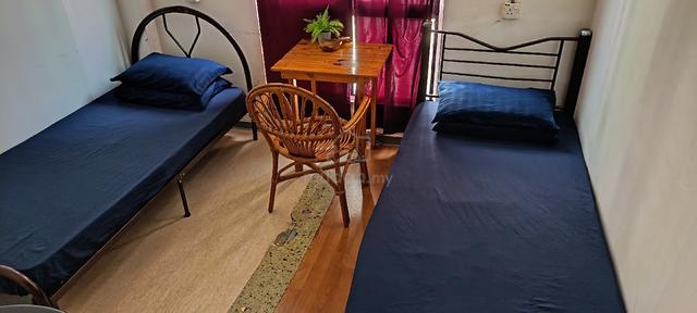Twin Bed Room Fan 1