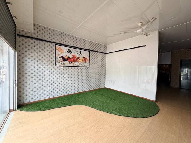 Kota Laksamana RENOVATED Ground Floor Shoplot Office β For Rent 1