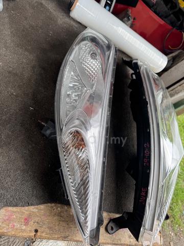 No 29-10-2 Nissan Juke PFL Signal Lamp Jpn - photo 3 of 6