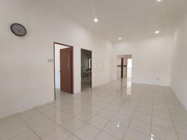 Matang Malihah Single Storey Intermediate House with 2 unit aircons 1