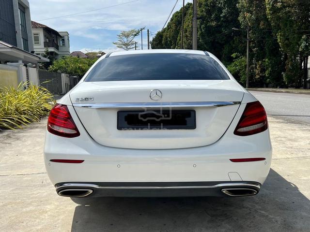 2018 Mercedes Benz E200 2.0 AVANTGARDE (CKD) (A) - 2