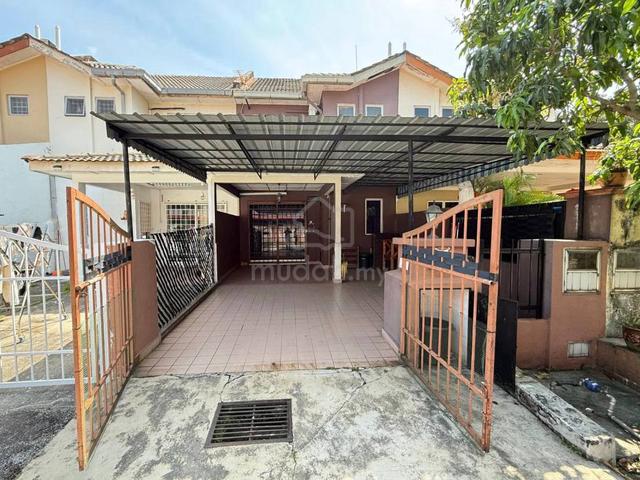 PALING MURAH FACING OPEN 2 Storey Terrace Puchong Utama PU10, Puchong 1