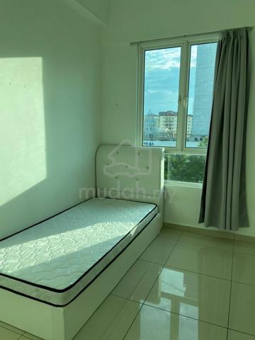Middle room rent at near Airport Bayan Lepas 1