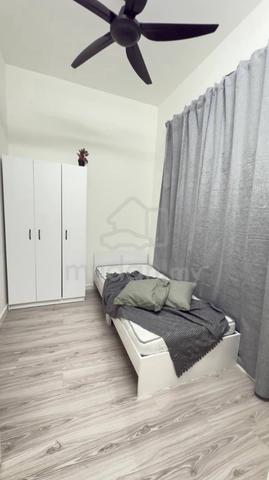 Fully Furnished SMALL ROOM Meta City Equine Park Seri Kembangan 1