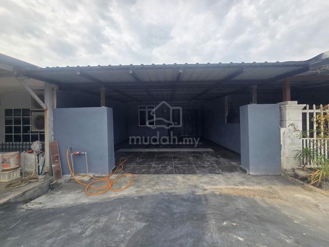 [FREEHOLD REFURBISHED]Single Storey Taman Kelab Tuanku,Mambau FOR SALE 1